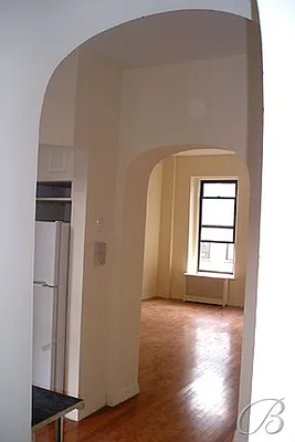 Sold by Bellmarc Realty | media 3