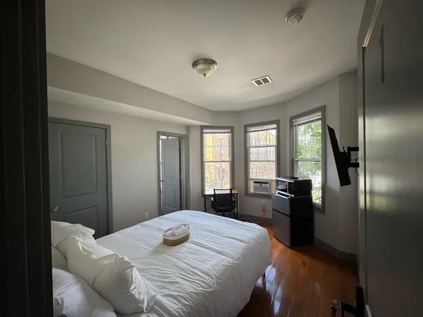 157 Bidwell Avenue image 29 of 34