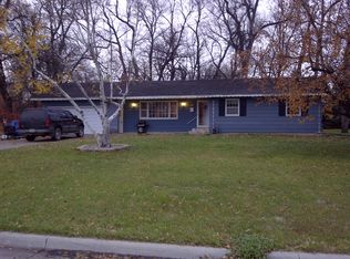 12 Forrest Ct NW, East Grand Forks, MN 56721