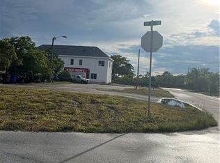 913 SW 2nd Ter, Deerfield Beach, FL 33441