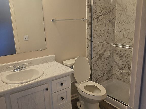 3rd image of 211 Ellington Pl #211