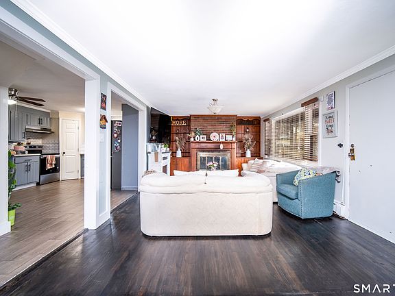 4th image of 147 Funston Avenue