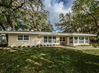 335 Washington Dr, Safety Harbor, FL 34695