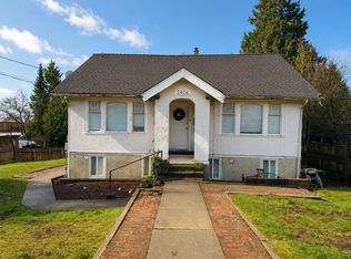 1416 8th Ave, New Westminster, BC V3M 2S4