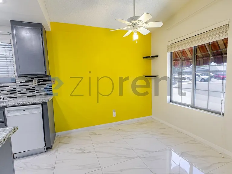 28238 Corte Retiro — Photo 5