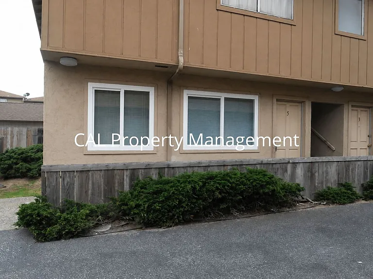 3050 Sunset Ave — Photo 45