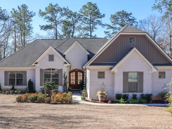 2801 Briarcliff Rd, Dothan, AL 36303