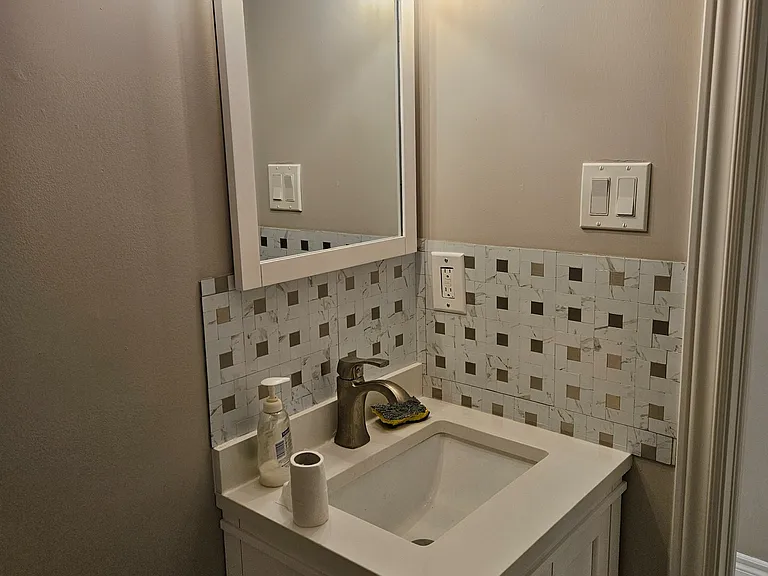 121 Badessa Cir #LOWER — Photo 8