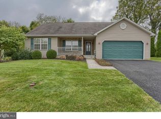 327 Winding Way, Womelsdorf, PA 19567