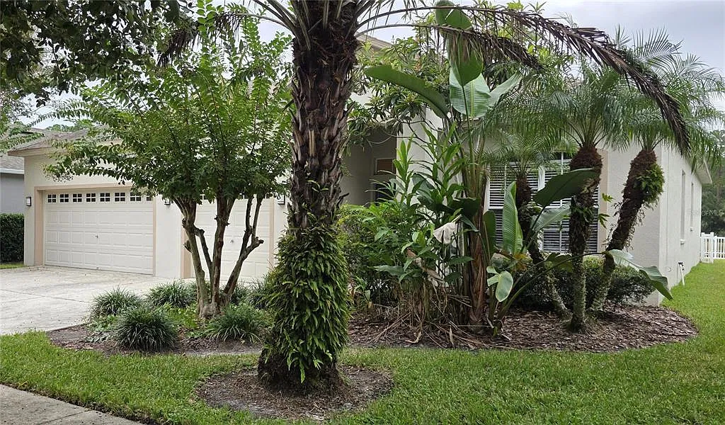 4 bed, 3.0 bath, 2195 sqft, $2,875 — Photo 1