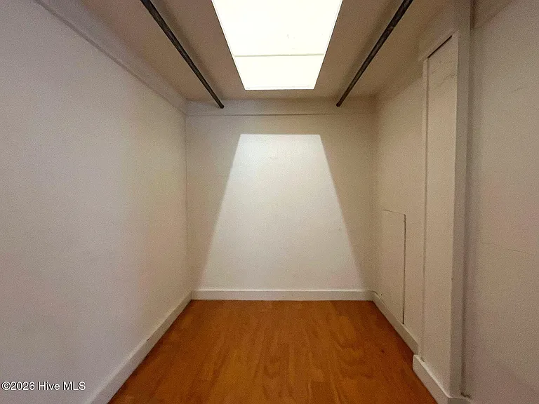 380 N Leak St — Photo 11