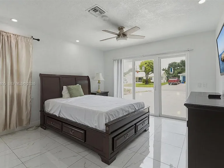 6595 Massachusetts Dr — Photo 13