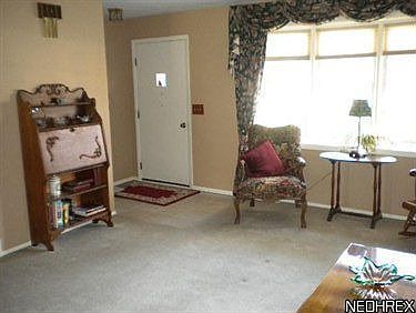 3rd image of 7341 Holly Park Dr
