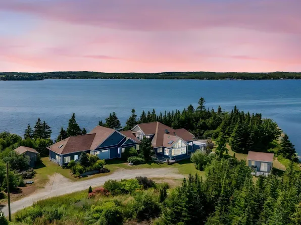 5145 Highway 207, Three Fathom Harbour, NS B0J 1N0