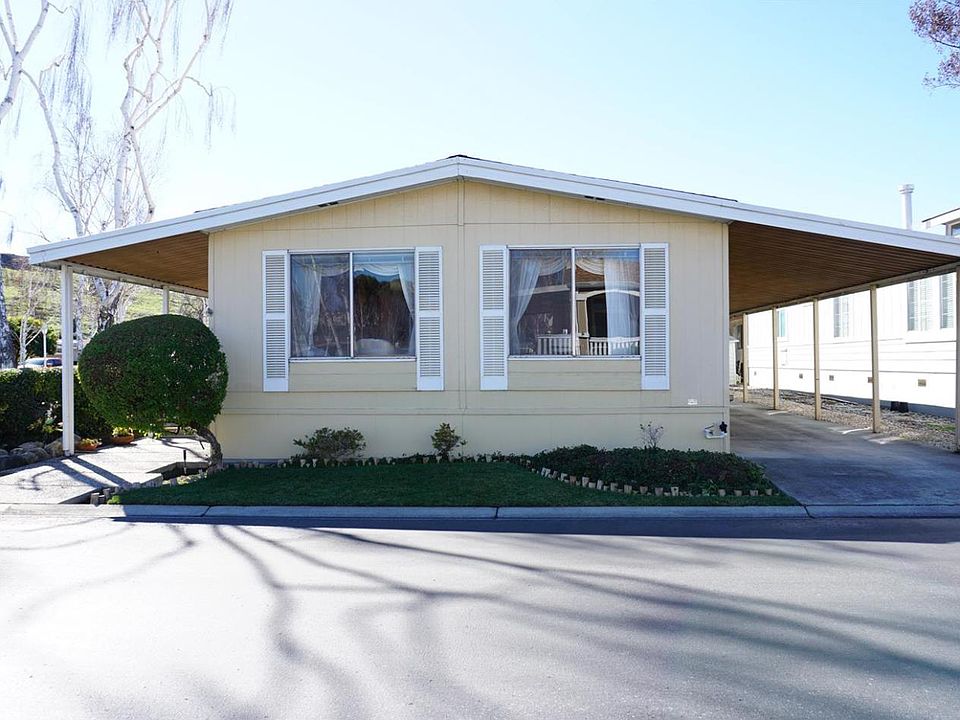 1st image of 462 Millpond Dr #462