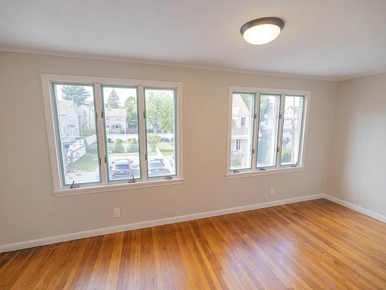 12 Benham St #2 — Photo 20