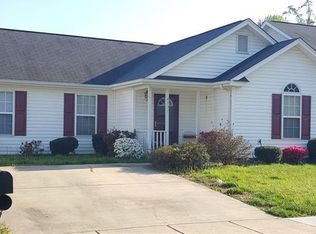 4131 Canyon Creek Ln, Charlotte, NC 28216