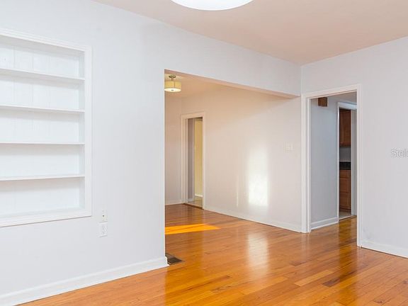 4th image of 3820 W Obispo St