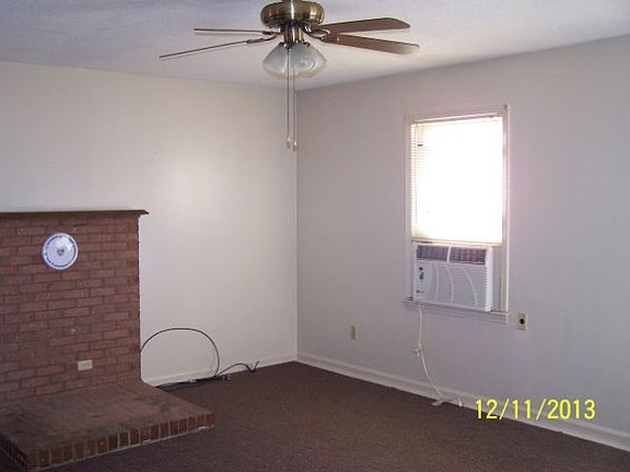 4LivingRoom_12122013