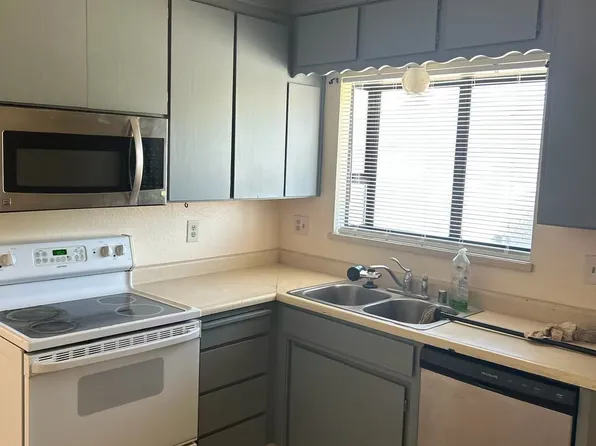 640 E Hawkeye Ave APT 2, Turlock, CA 95380