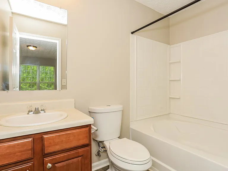 5621 Union Pointe Dr — Photo 13