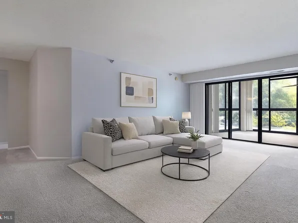 15115 Interlachen Dr #3-209, Silver Spring, MD 20906