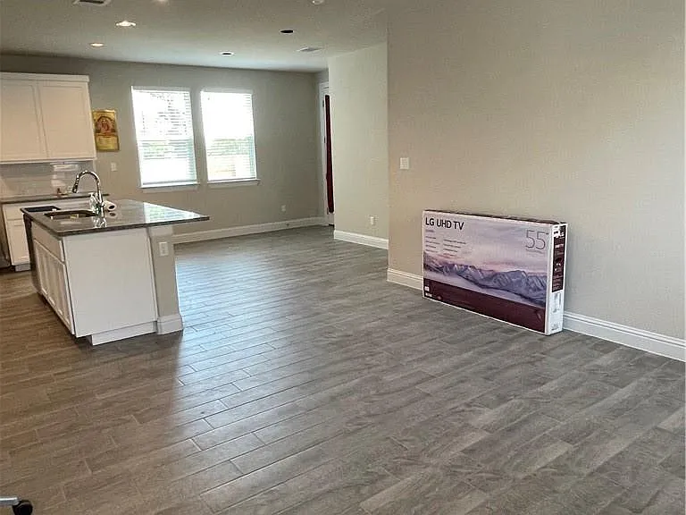 148 Riverhill Dr — Photo 12