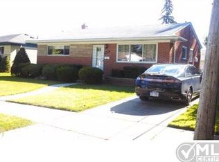 8630 Randy Dr, Westland, MI 48185