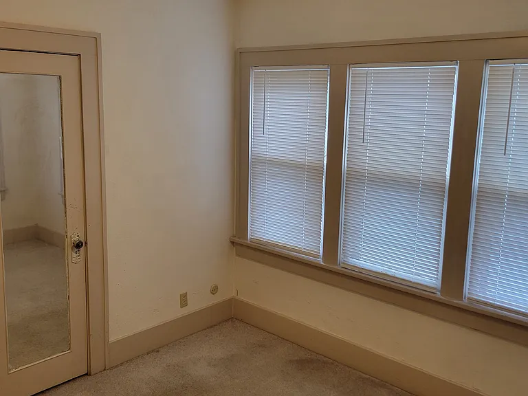 746 N Woodrow Ave — Photo 19