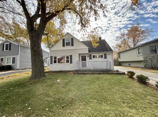 145 W Park Dr, Lombard, IL