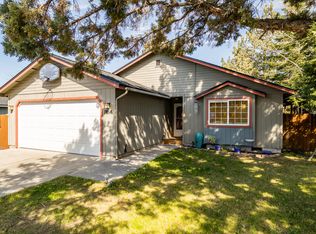 1856 NE Providence Dr, Bend, OR 97701
