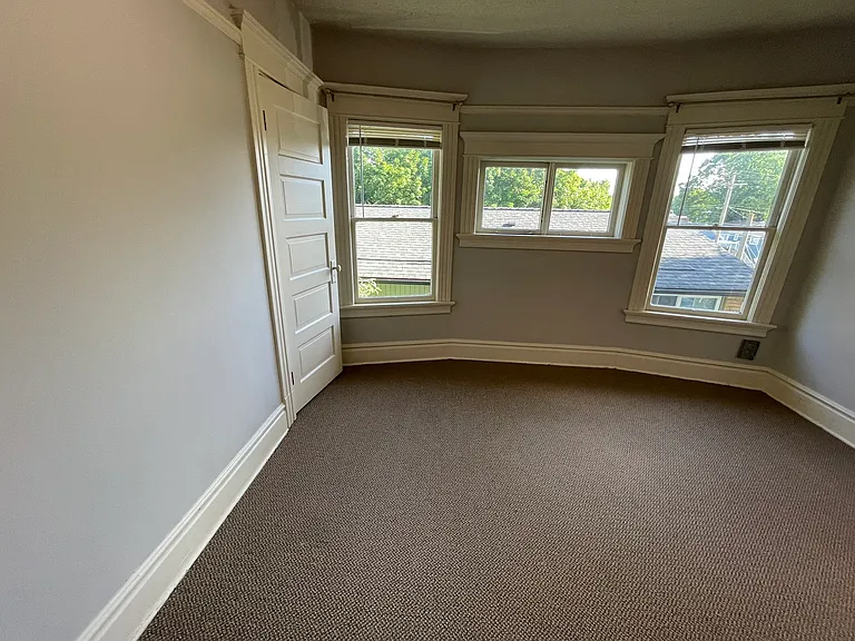 716 SE 16th Ave #2 — Photo 7