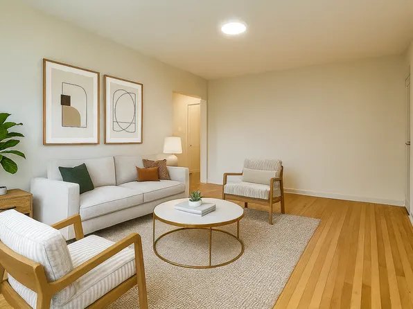 70-35a Park Drive East image 2 of 10