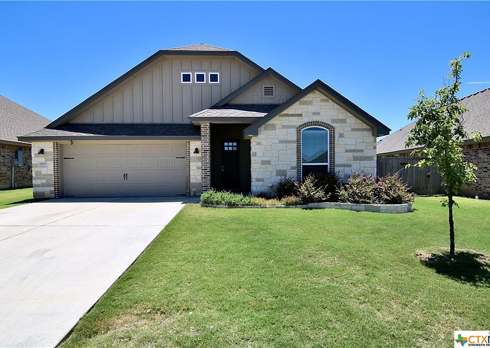 1st image of 3107 Crystal Ann Dr