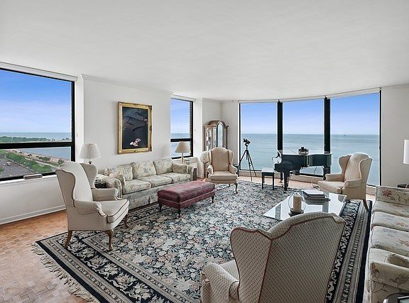 2nd image of 1040 N Lake Shore Dr APT 15D