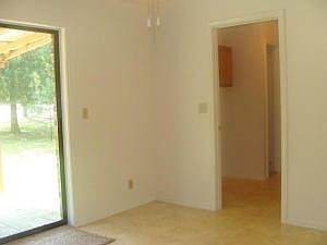 5th image of 331 Rolling Green Dr
