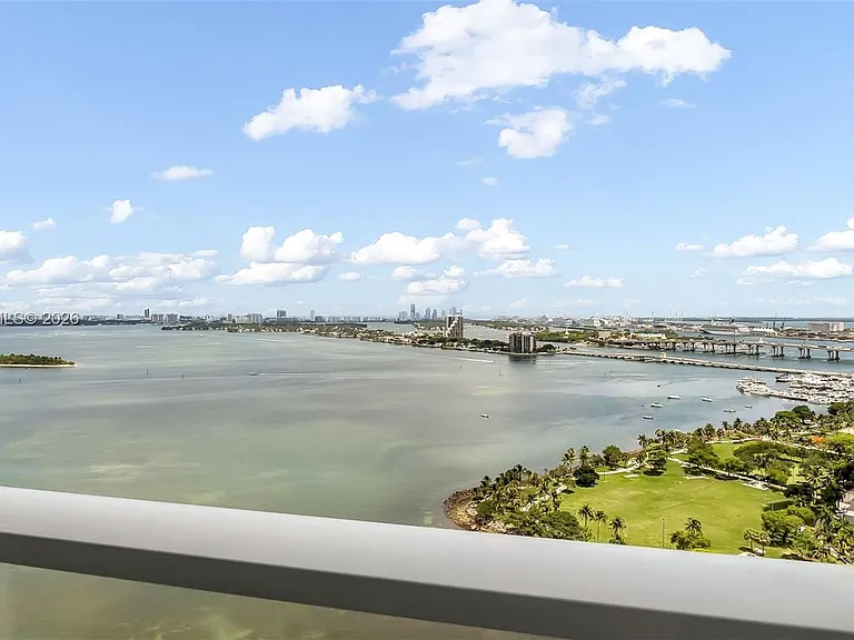 2020 N Bayshore Dr #2603 — Photo 43