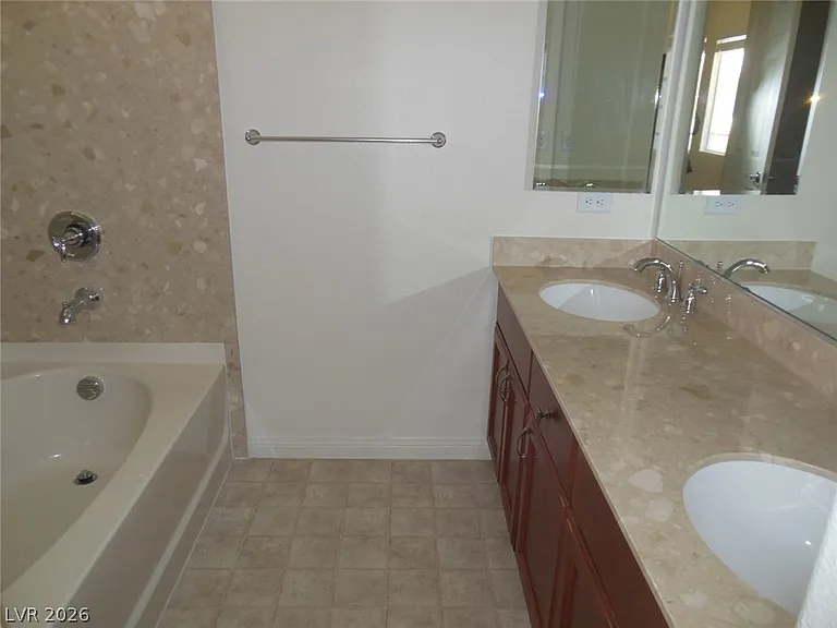 6390 Jackson Spring Rd — Photo 9