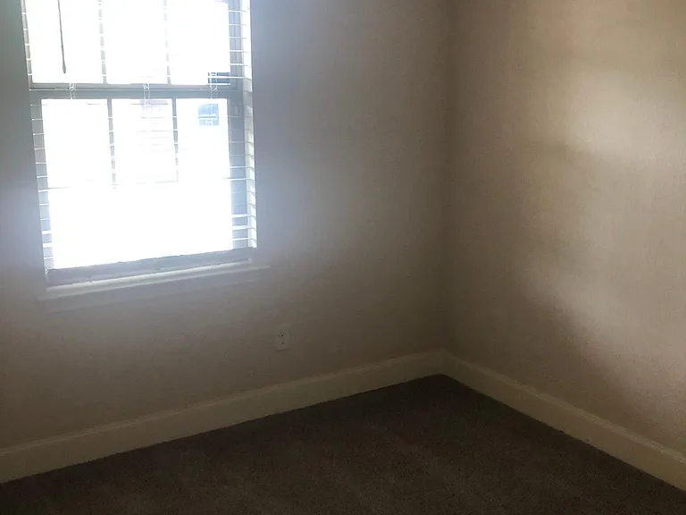 5042 Segovia Way — Photo 4