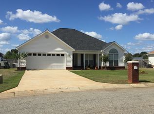 105 Melvina Dr, Warner Robins, GA