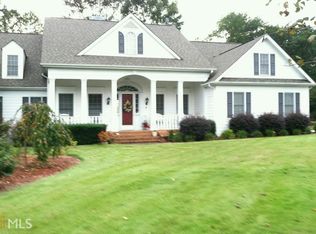 18 Meadow Lakes Ln, Cedartown, GA 30125