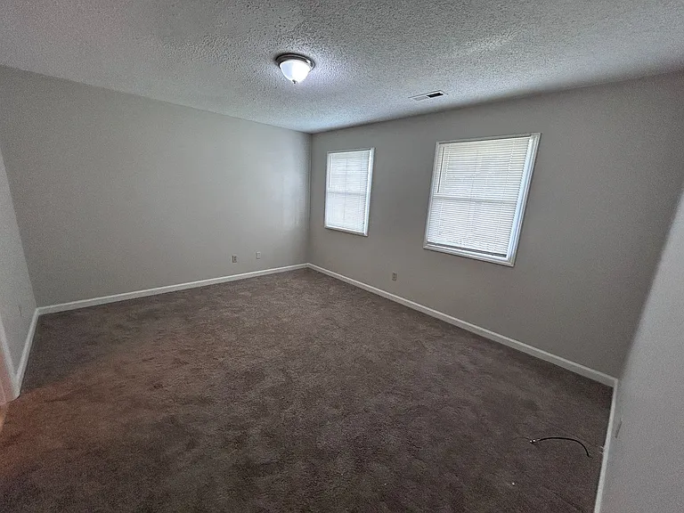 2413 Robbins St — Photo 26