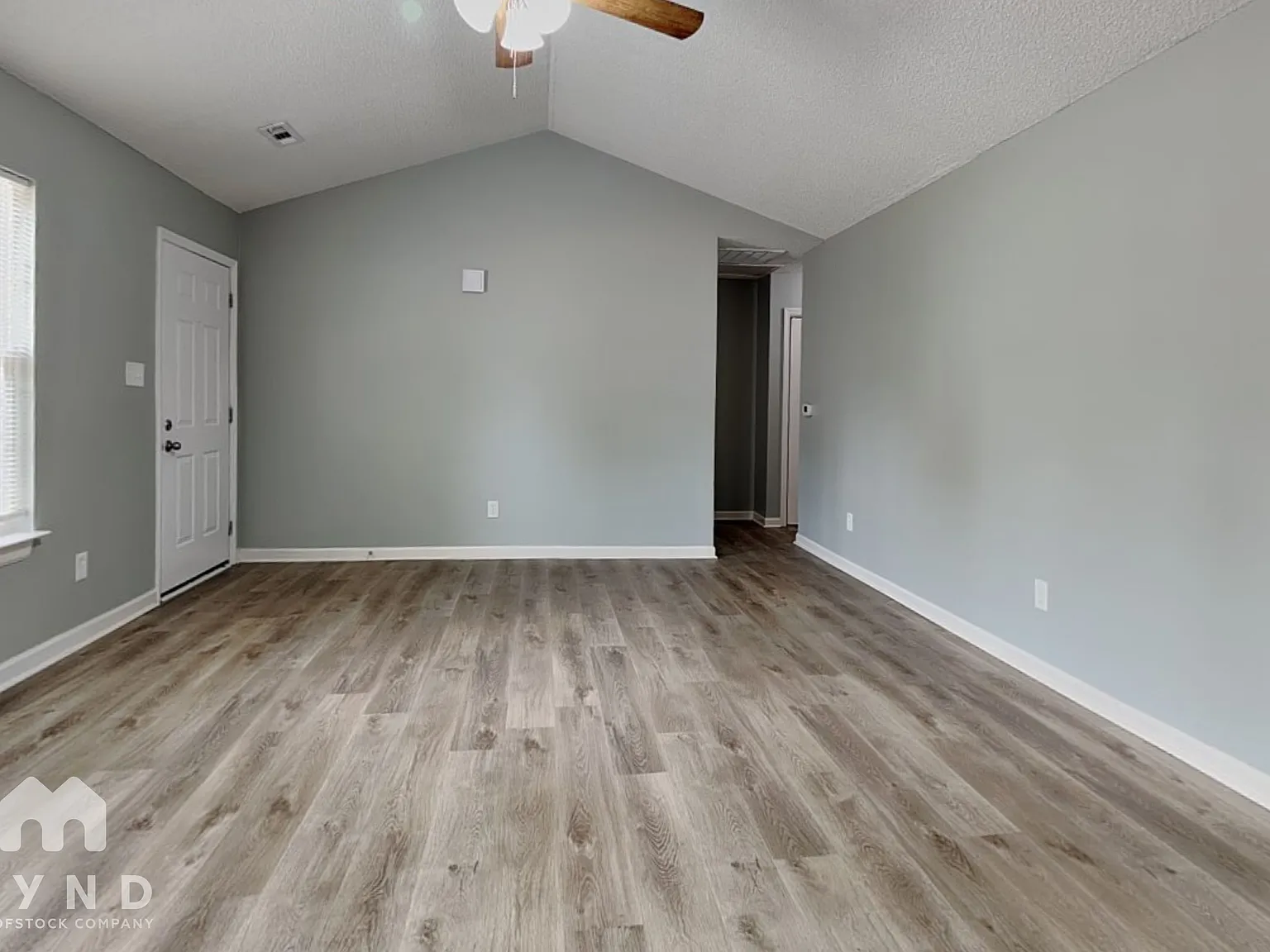 3 bed, 2.0 bath, 1125 sqft, $1,785 — Photo 3