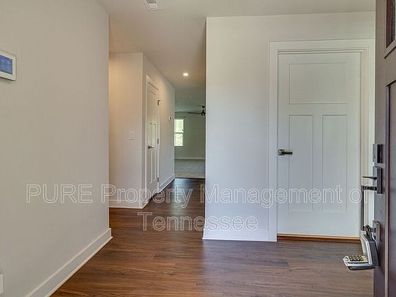 4th image of 2624 Thornton Grv