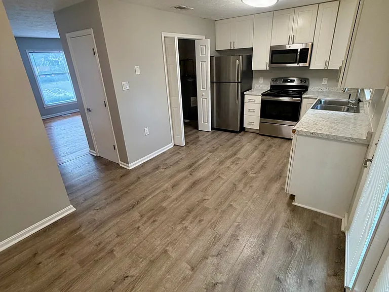 29 Raleigh Ct — Photo 3