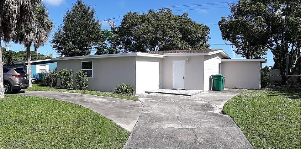1st image of 1283 Breeze Ln