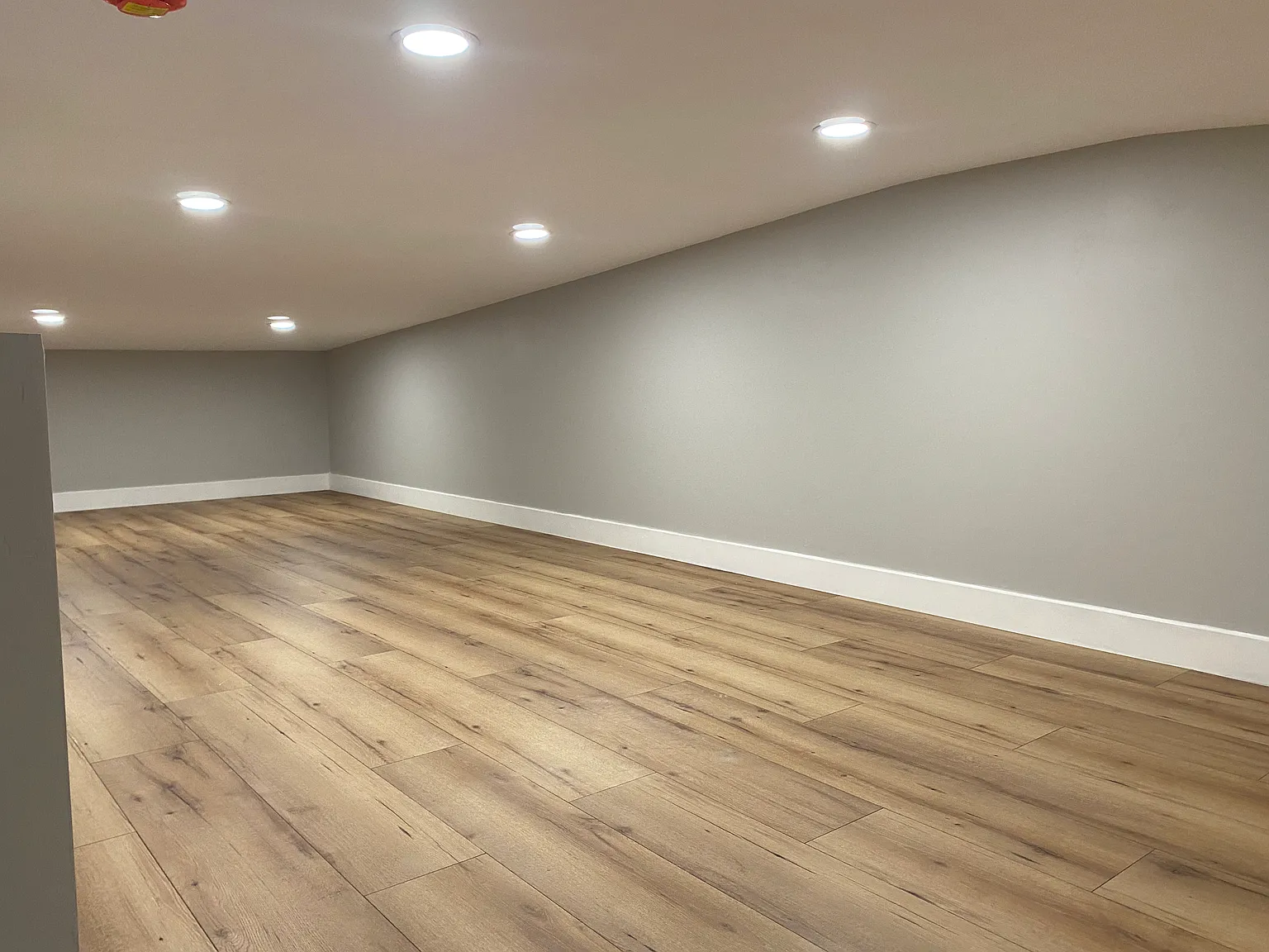 Studio, 400 sqft, $2,100 — Photo 4