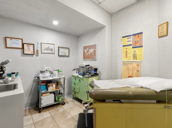 5910 Palisade Avenue image 8 of 23