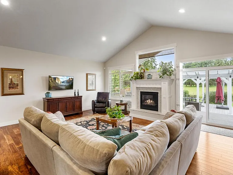 12022 Maxvale Hill Ct SE — Photo 7