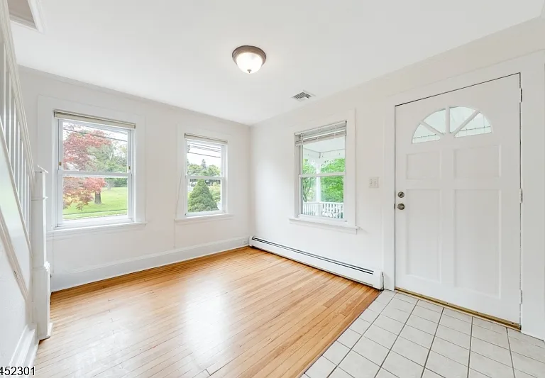 275 E Mount Pleasant Ave — Photo 8